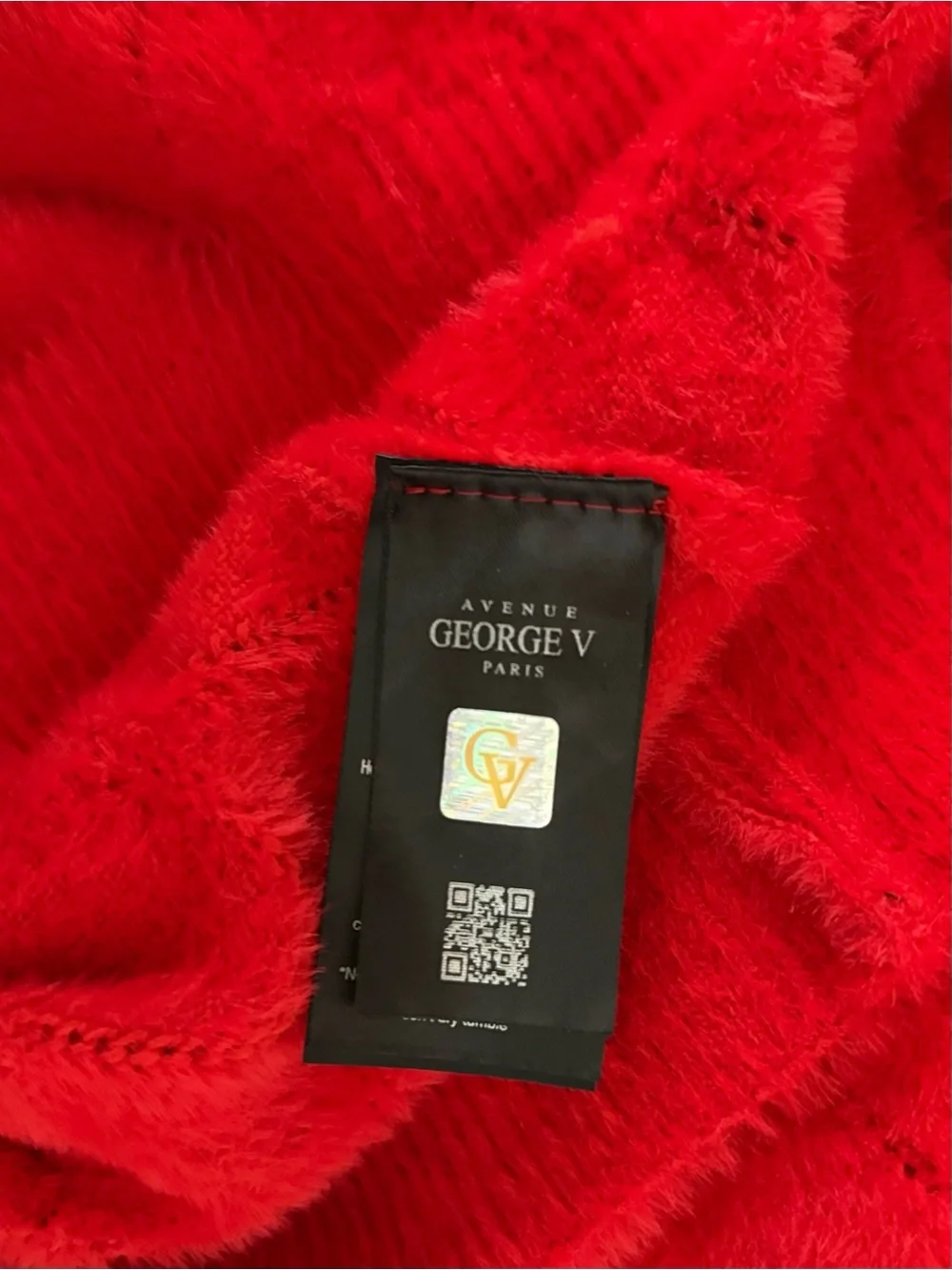 George V Paris Red Crewneck Fuzzy Sweater with Black Logo Men’s XL (MM24)
